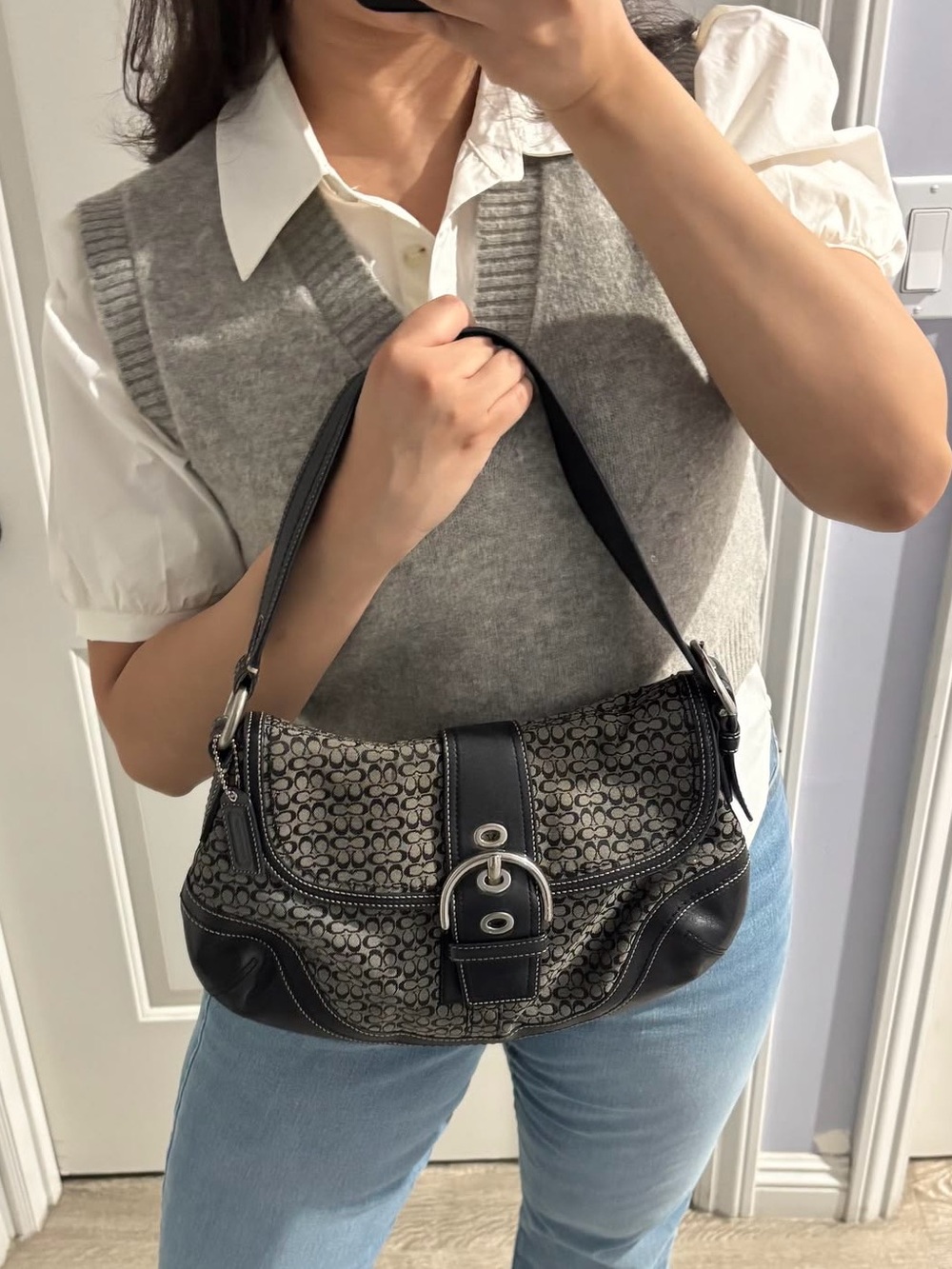 COACH Y2K black small signature shoulder bag - Picture 2 of 9